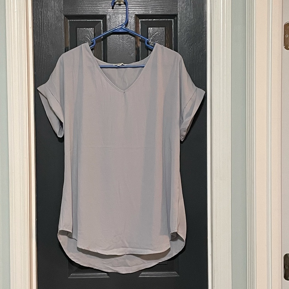 NWOT Cuffed-Sleeve V-Neck Blouse (12-16)